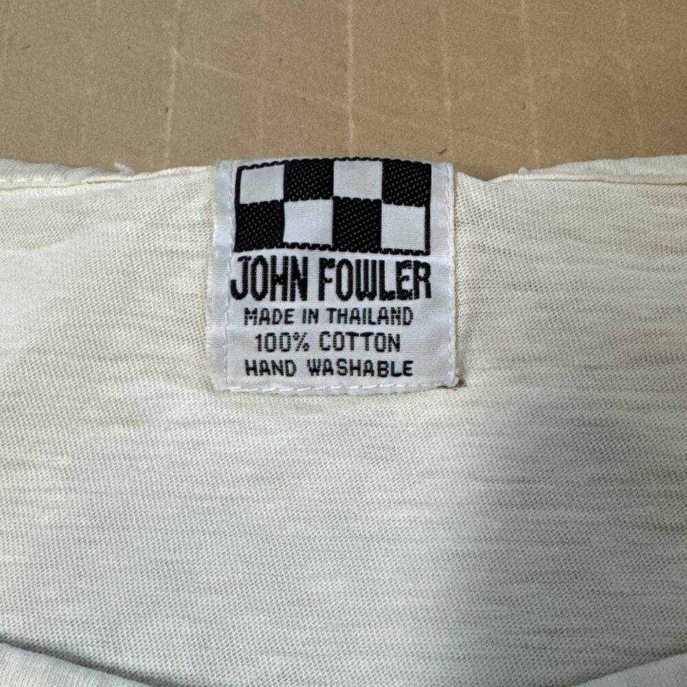 Vintage Thailand John Fowler T-shirt 70s Sz S/M - Picture 3 of 5